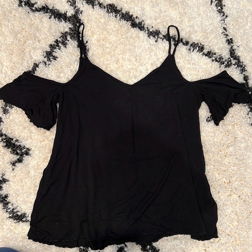American Eagle Black Cold Shoulder Top Large